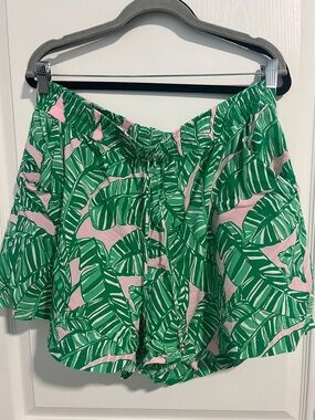 Lilly Pulitzer Riv shorts XL let’s go bananas